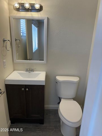 5832 W JOHN CABOT Road, Glendale, AZ 85308