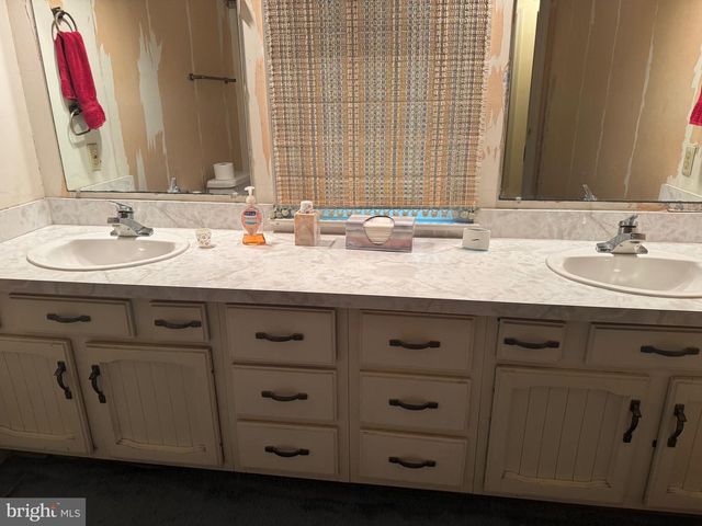 397 TANBRIDGE DR, Martinsburg, WV 25401
