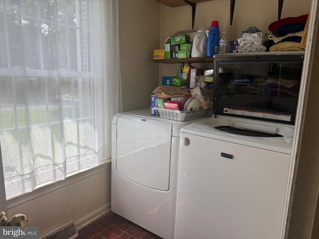 397 TANBRIDGE DR, Martinsburg, WV 25401