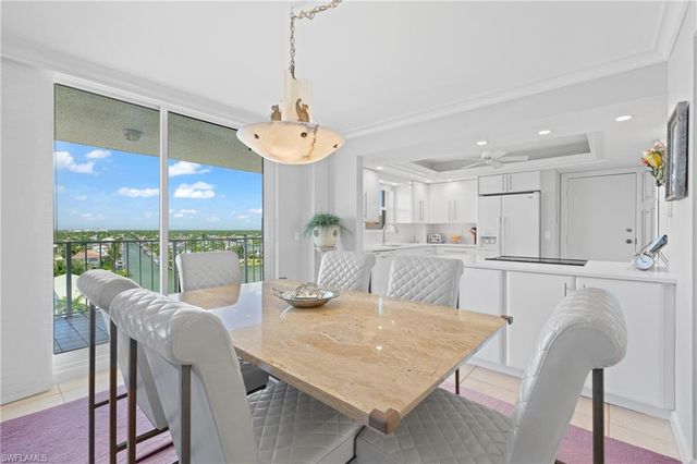 10691 Gulf Shore DR 1102, Naples, FL 34108