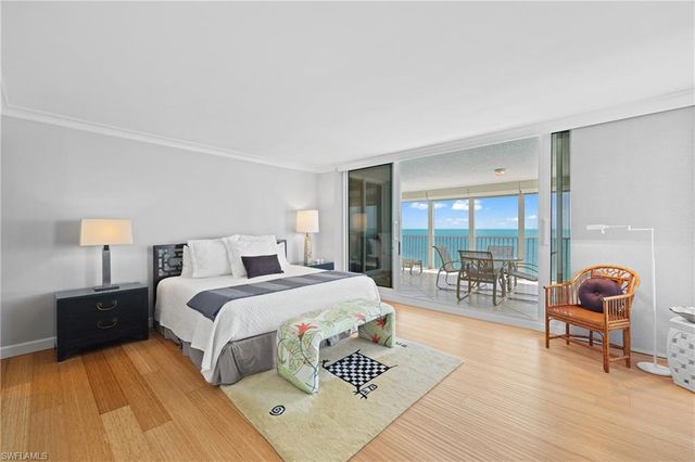 10691 Gulf Shore DR 1102, Naples, FL 34108