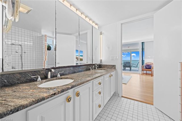 10691 Gulf Shore DR 1102, Naples, FL 34108
