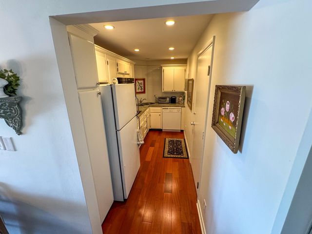 1750 S OCEAN Lane 205, Fort Lauderdale, FL 33316
