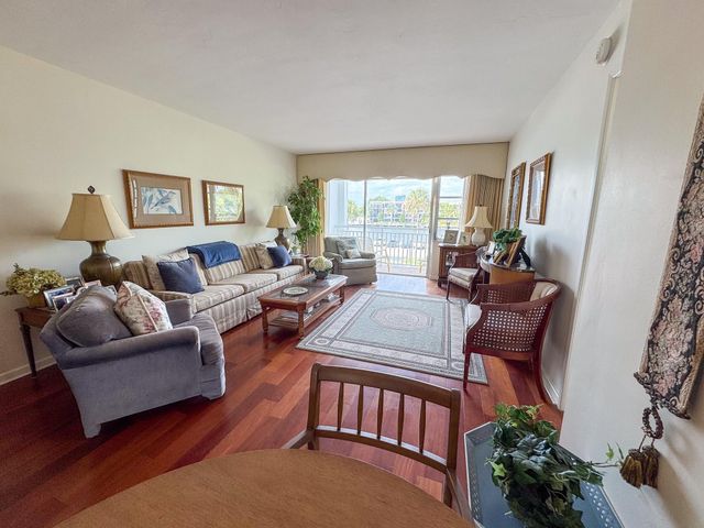 1750 S OCEAN Lane 205, Fort Lauderdale, FL 33316