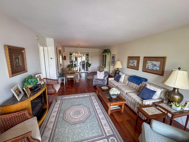 1750 S OCEAN Lane 205, Fort Lauderdale, FL 33316