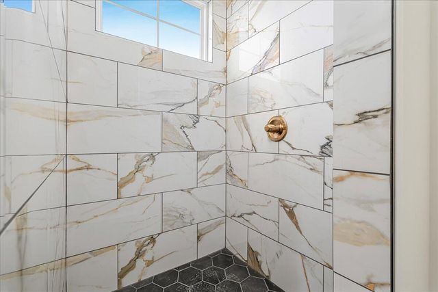 105 Metcalf Drive, Frankfort, KY 40601