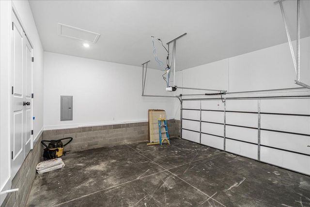 105 Metcalf Drive, Frankfort, KY 40601