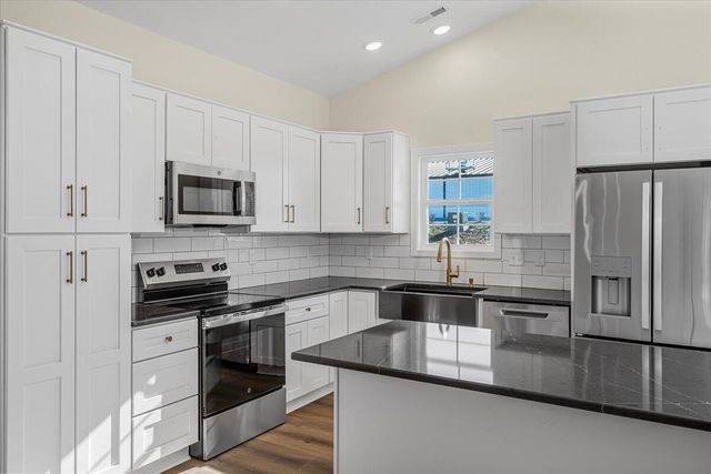 105 Metcalf Drive, Frankfort, KY 40601