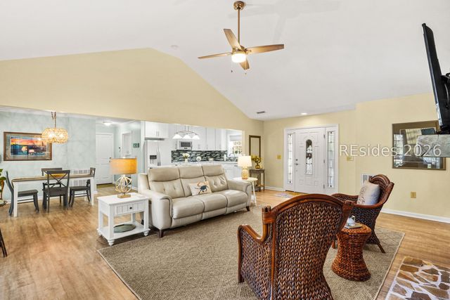 561 Sams Point Rd, Beaufort, SC 29907