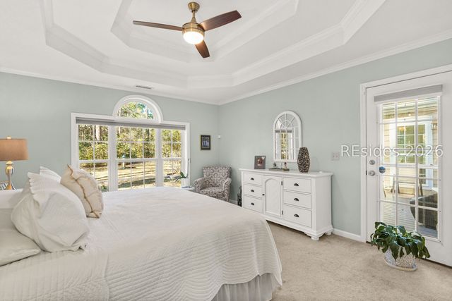 561 Sams Point Rd, Beaufort, SC 29907