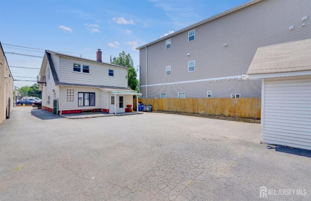 106 Broughton Avenue, Bloomfield, NJ 07003