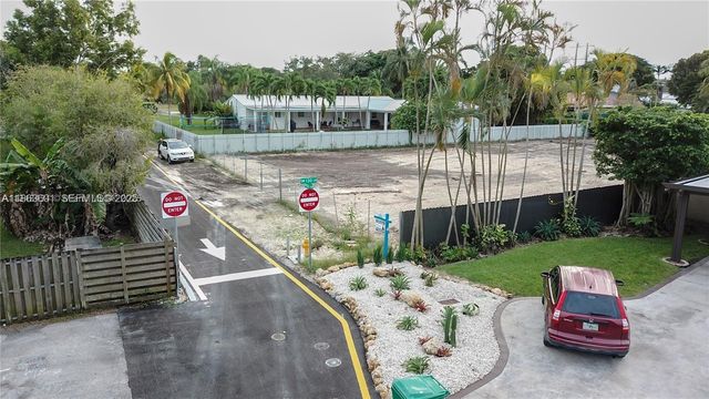 13050 SW 103 Avenue, Miami, FL 33176