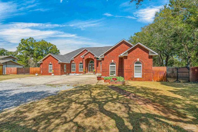 2930 Fenceline Rd, Pensacola, FL 32507