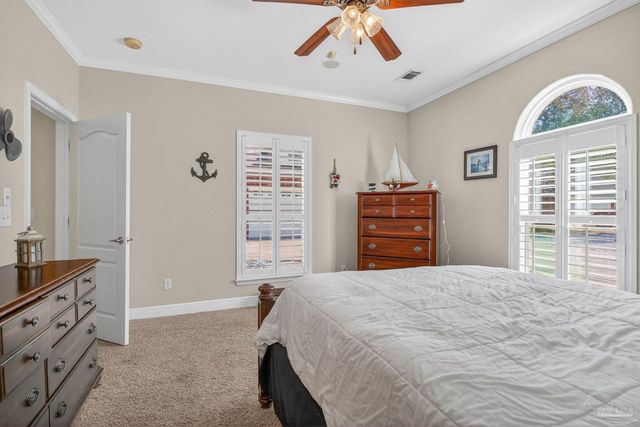 2930 Fenceline Rd, Pensacola, FL 32507