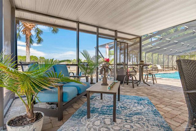 2930 Fenceline Rd, Pensacola, FL 32507