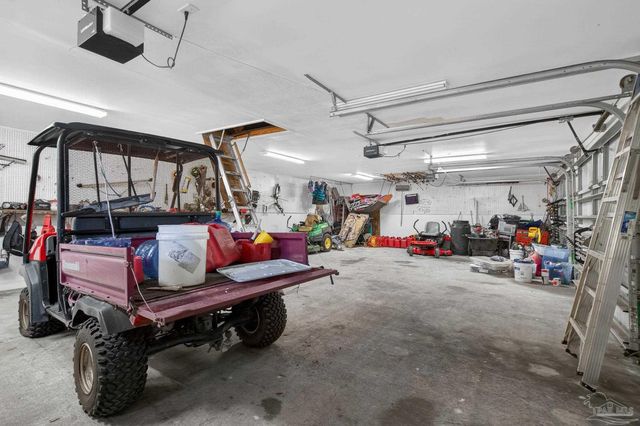 2930 Fenceline Rd, Pensacola, FL 32507