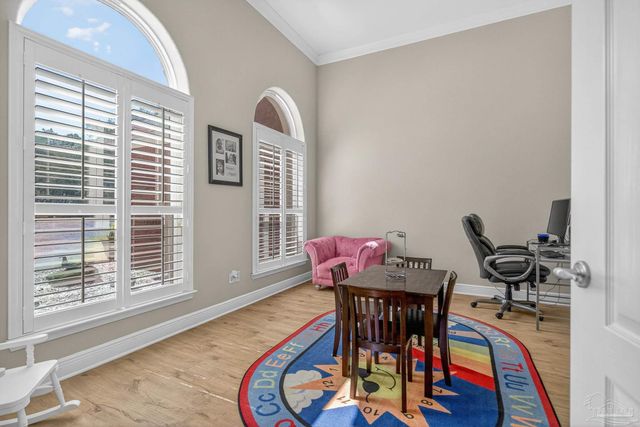 2930 Fenceline Rd, Pensacola, FL 32507