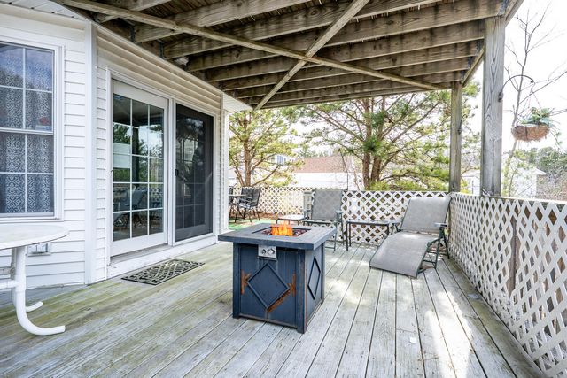 16 Weather Deck Road, Bourne, MA 02532