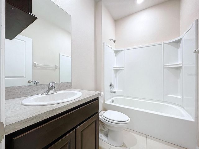 8341 BOWER BASS CIRCLE, Wesley Chapel, FL 33545