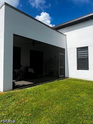 2001 NW Embers TER, Cape Coral, FL 33993