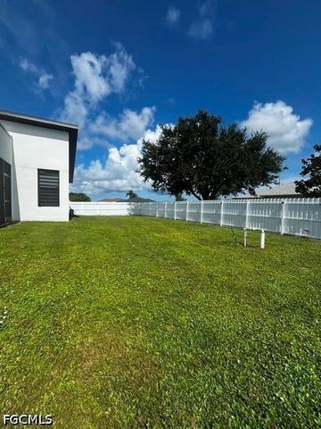 2001 NW Embers TER, Cape Coral, FL 33993