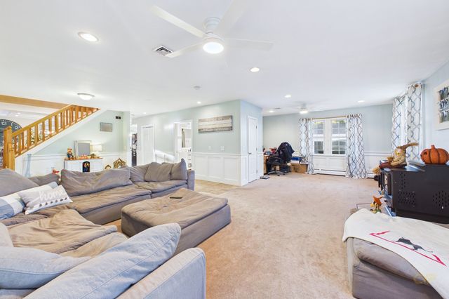 1485 N Hixville Rd, Dartmouth, MA 02747