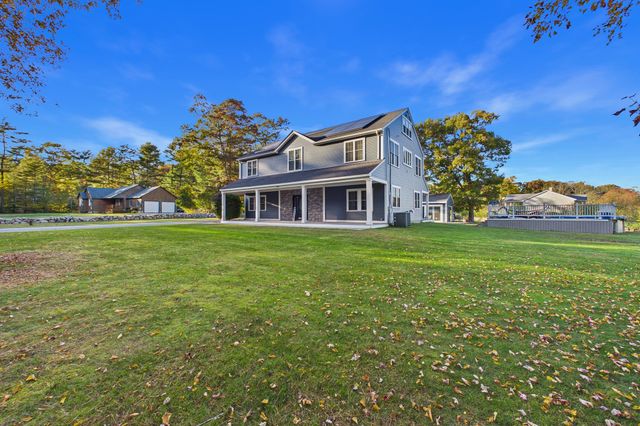1485 N Hixville Rd, Dartmouth, MA 02747