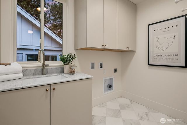 1027 McGilvra Boulevard E, Seattle, WA 98112