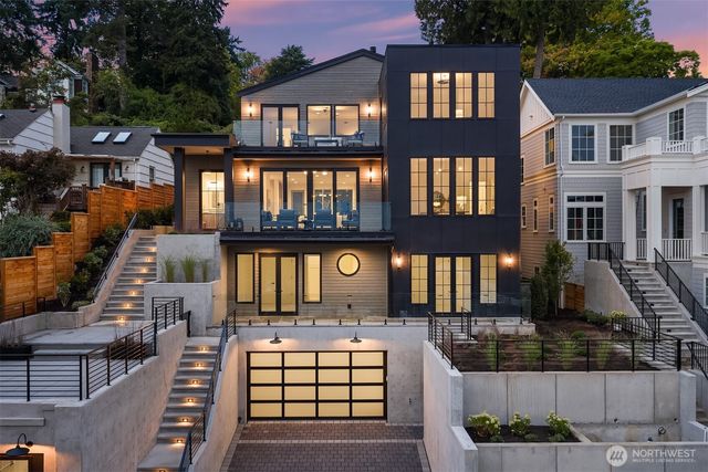 1027 McGilvra Boulevard E, Seattle, WA 98112