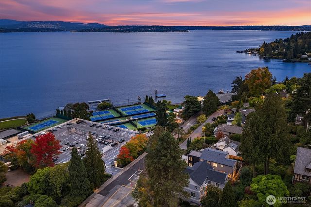 1027 McGilvra Boulevard E, Seattle, WA 98112