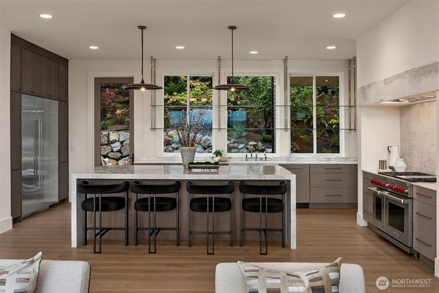 1027 McGilvra Boulevard E, Seattle, WA 98112