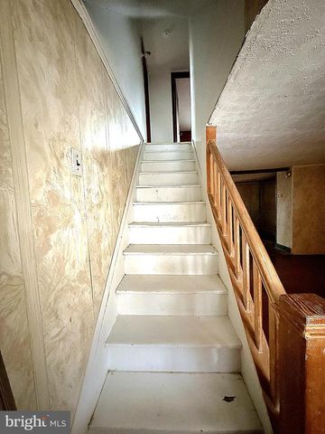 176 ROOSEVELT DR, Morea, PA 17948