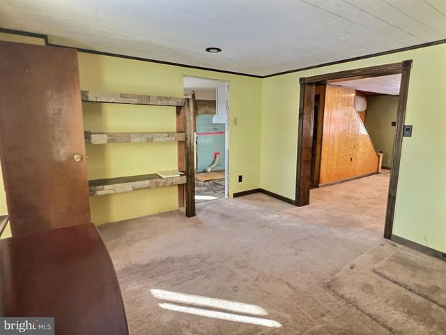 176 ROOSEVELT DR, Morea, PA 17948