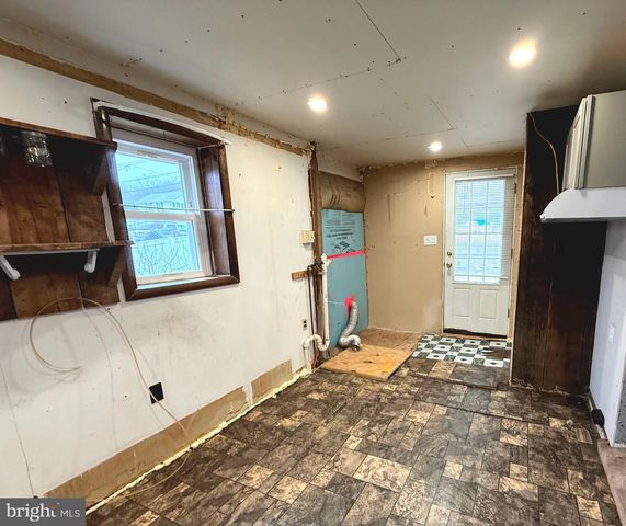 176 ROOSEVELT DR, Morea, PA 17948