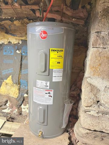 176 ROOSEVELT DR, Morea, PA 17948