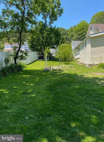 176 ROOSEVELT DR, Morea, PA 17948