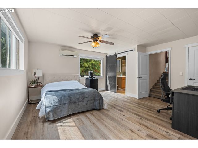 2419 Ne 59TH St, Vancouver, WA 98663
