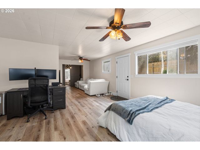 2419 Ne 59TH St, Vancouver, WA 98663