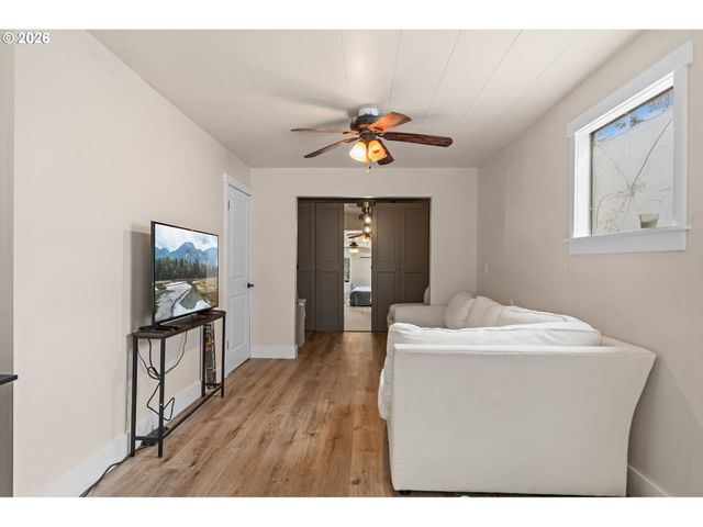2419 Ne 59TH St, Vancouver, WA 98663