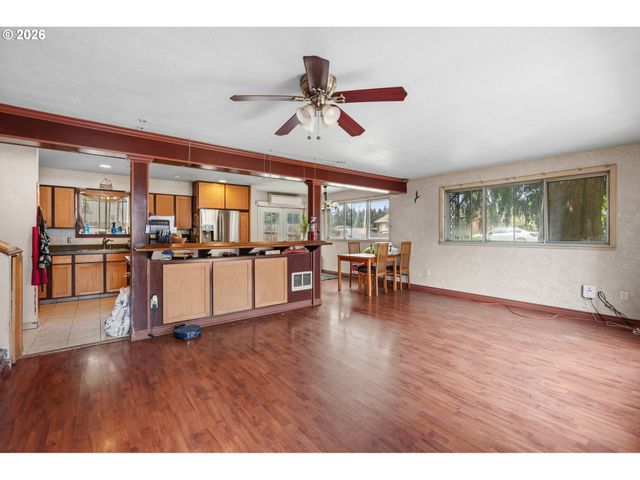 2419 Ne 59TH St, Vancouver, WA 98663
