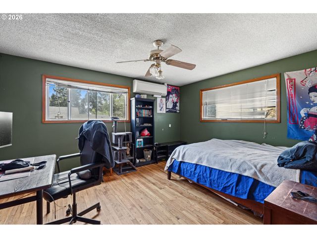 2419 Ne 59TH St, Vancouver, WA 98663