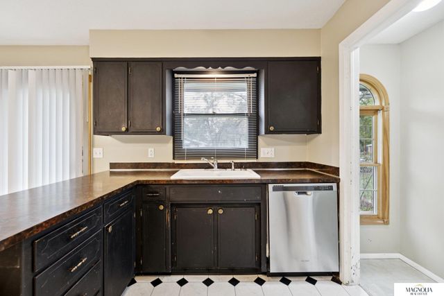 6338 Hartley Street, Lincoln, NE 68507