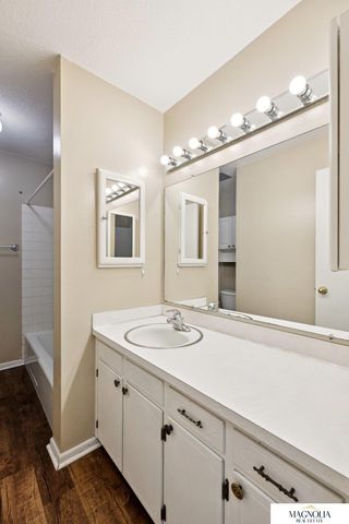 6338 Hartley Street, Lincoln, NE 68507