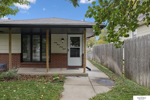 6338 Hartley Street, Lincoln, NE 68507