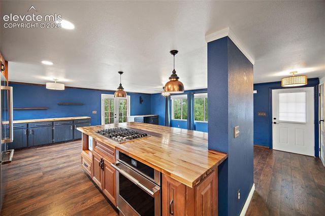 958 Midland Avenue, Manitou Springs, CO 80829