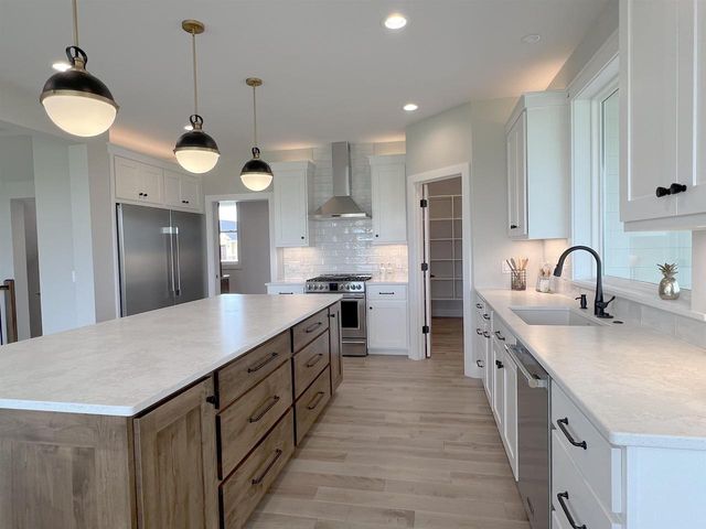 6615 Kades Forge, Sun Prairie, WI 53590