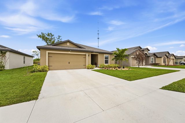 5240 Imagination Drive, Fort Pierce, FL 34947