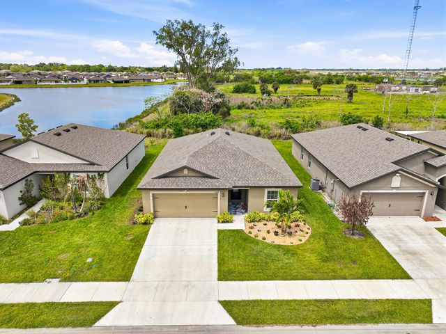 5240 Imagination Drive, Fort Pierce, FL 34947