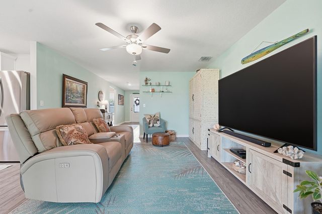 5240 Imagination Drive, Fort Pierce, FL 34947