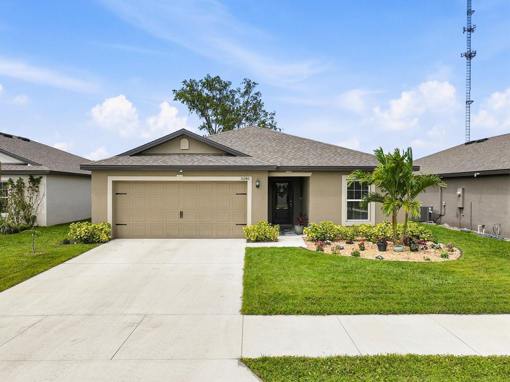5240 Imagination Drive, Fort Pierce, FL 34947